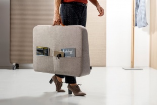 [Pillow Trunk Desk ]