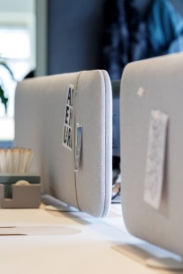 [Pillow Desk ]